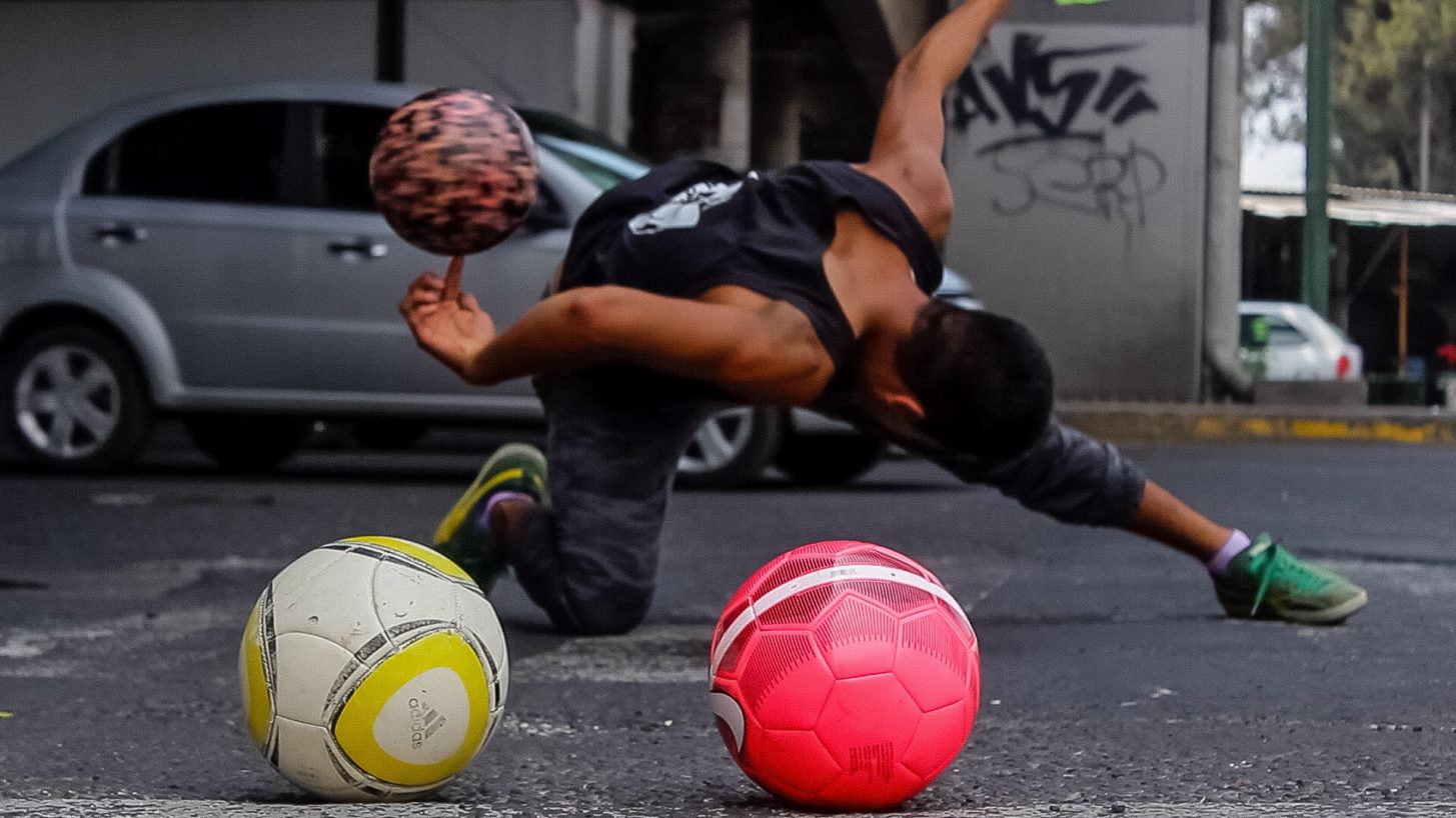 An Exclusive Teaser of the 'La Reta Documental' Film Urban Pitch