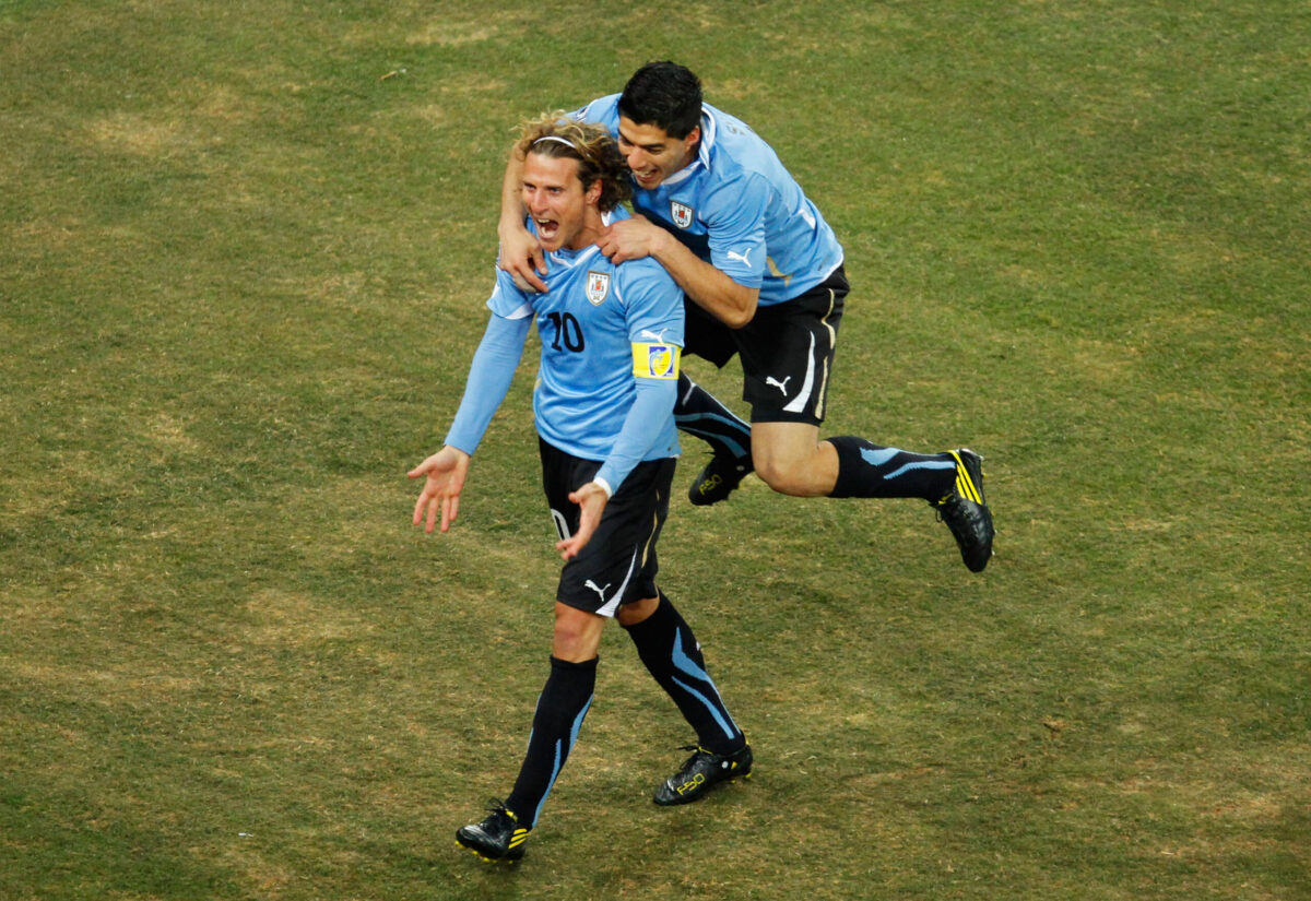 luis suarez diego forlan