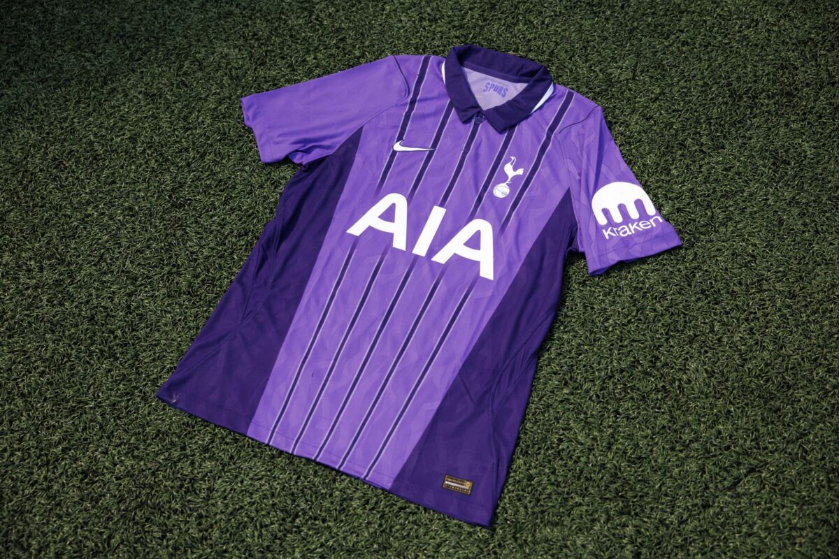 tottenham third kit