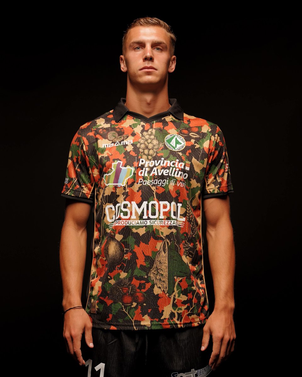 avellino third kit